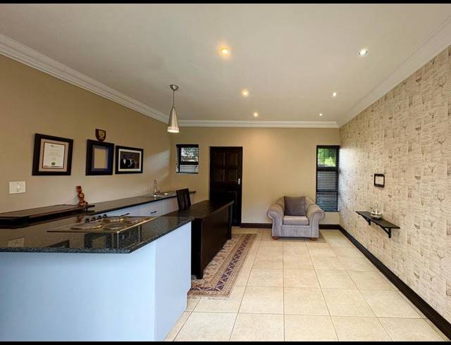 7 BEDROOM HOUSE FOR SALE IN MIDSTREAM ESTATE